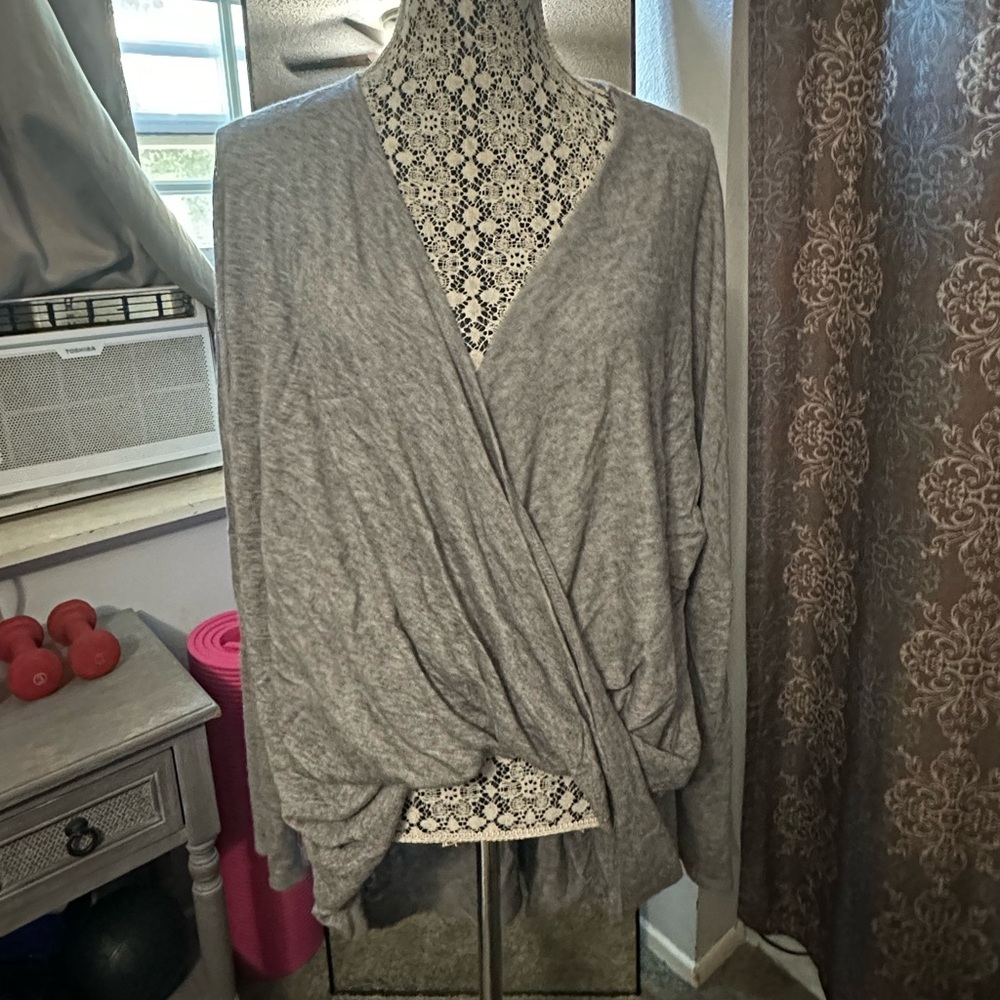 Women’s plus size tunic blouse